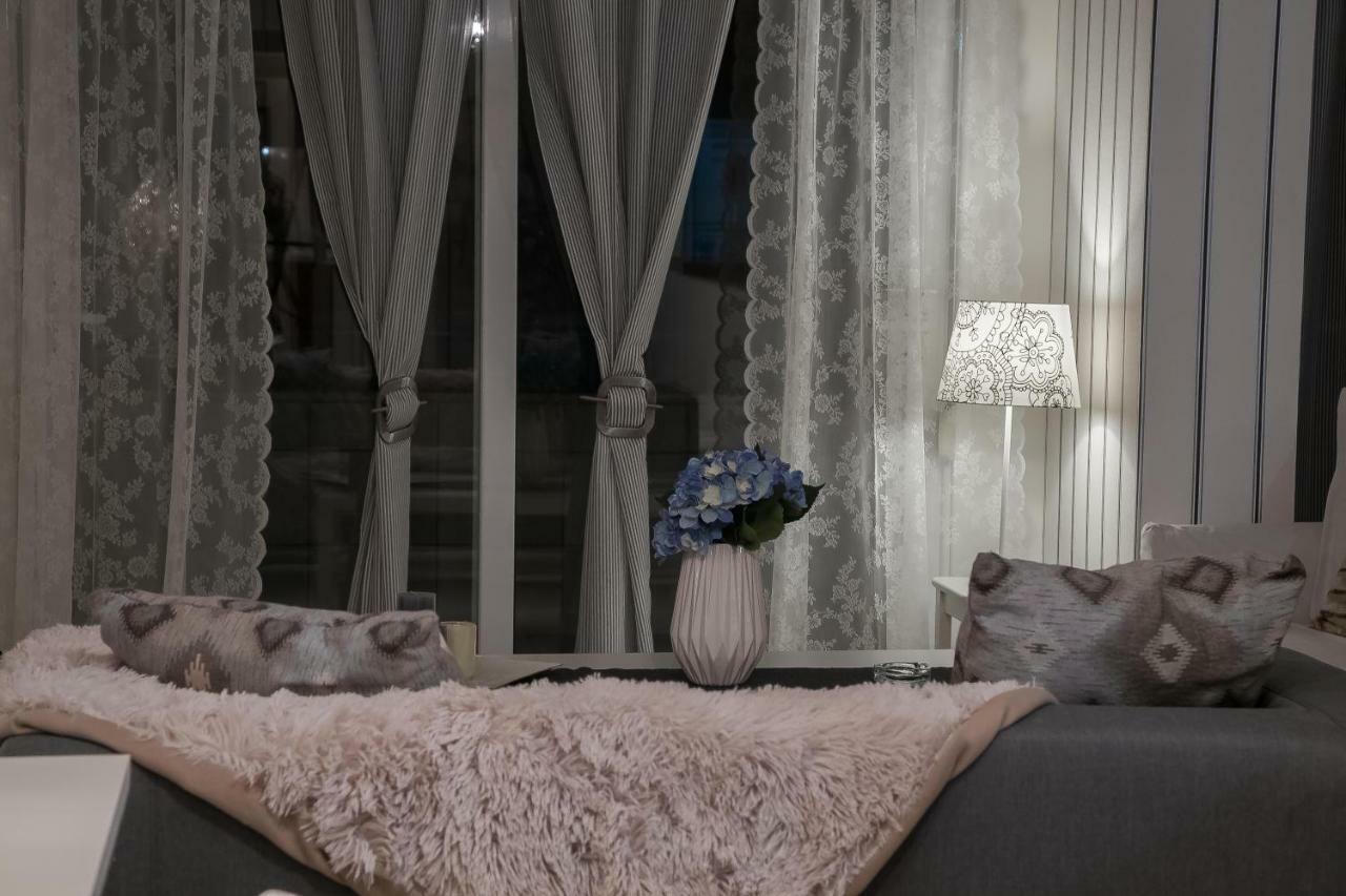 Luxury City Center Apartment Kalampáka Eksteriør bilde